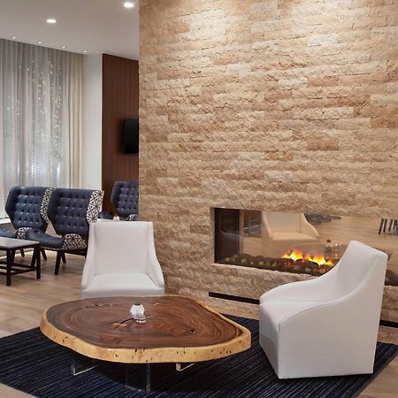 Residence Inn By Marriott Stamford Downtown Экстерьер фото
