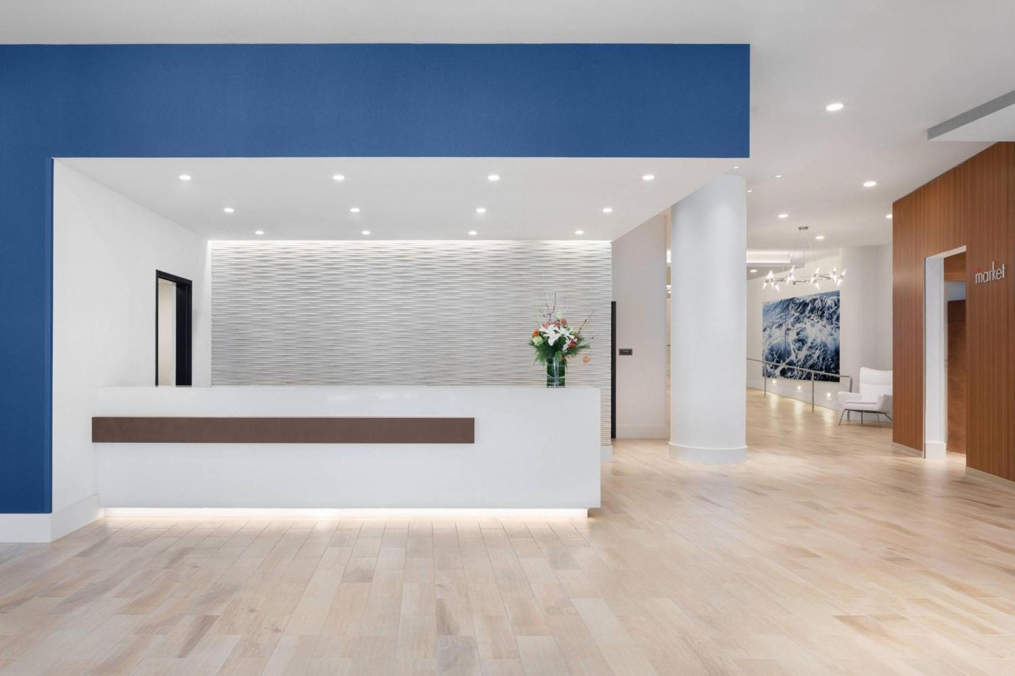 Residence Inn By Marriott Stamford Downtown Экстерьер фото