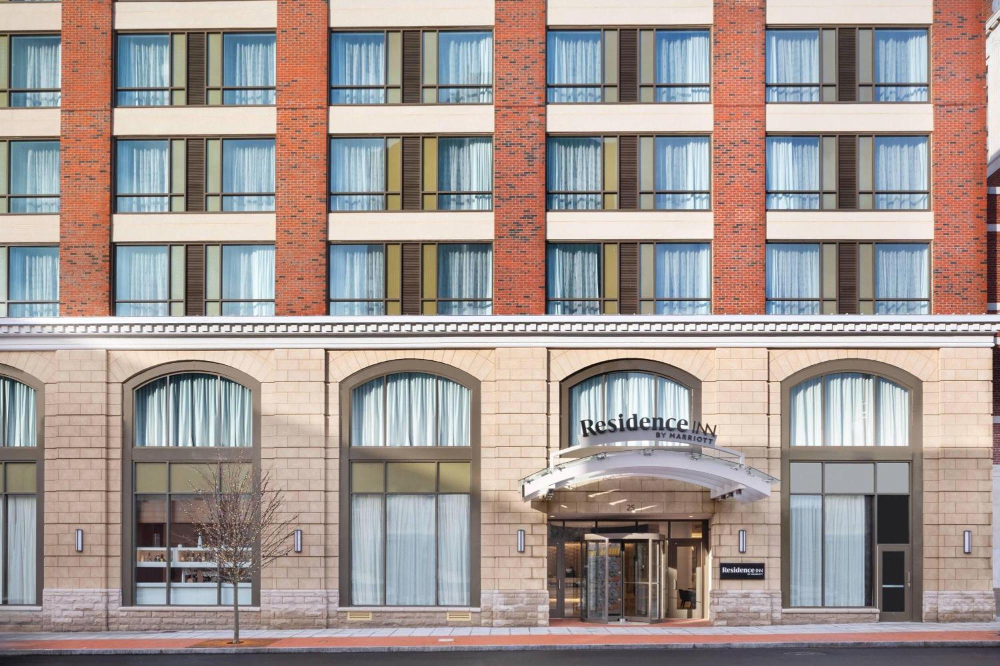 Residence Inn By Marriott Stamford Downtown Экстерьер фото